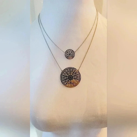 Geometric Necklace and Earring Set - Picture 3 of 8